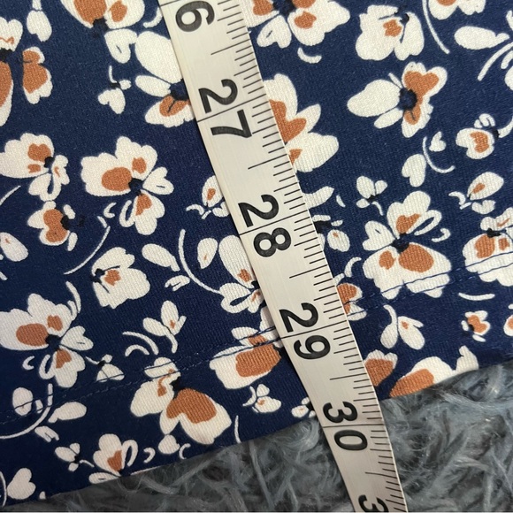 Floral Navy Women's Top - Picture 5 of 6